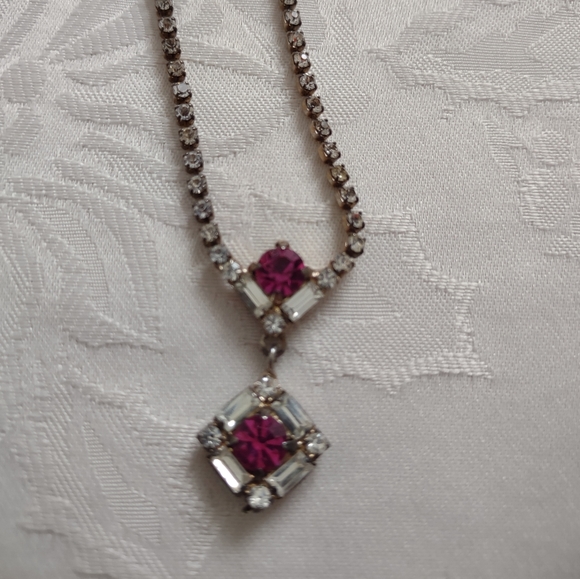 Art deco fine jewelry prong set crystals ruby pendant costume necklace silvetone - Picture 6 of 10